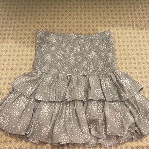 Women’s high waisted skirt.